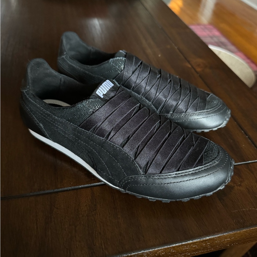 Puma Women’s Sneakers 6.5 Black